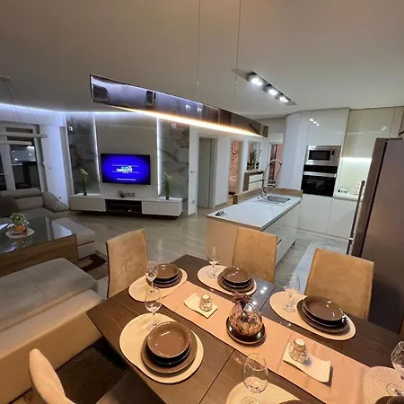 Lux Dolce Casa Skopje-2 Karpos *