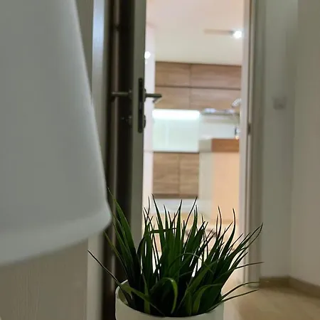 Апартаменти Lux Dolce Casa Skopje-2 Karpos